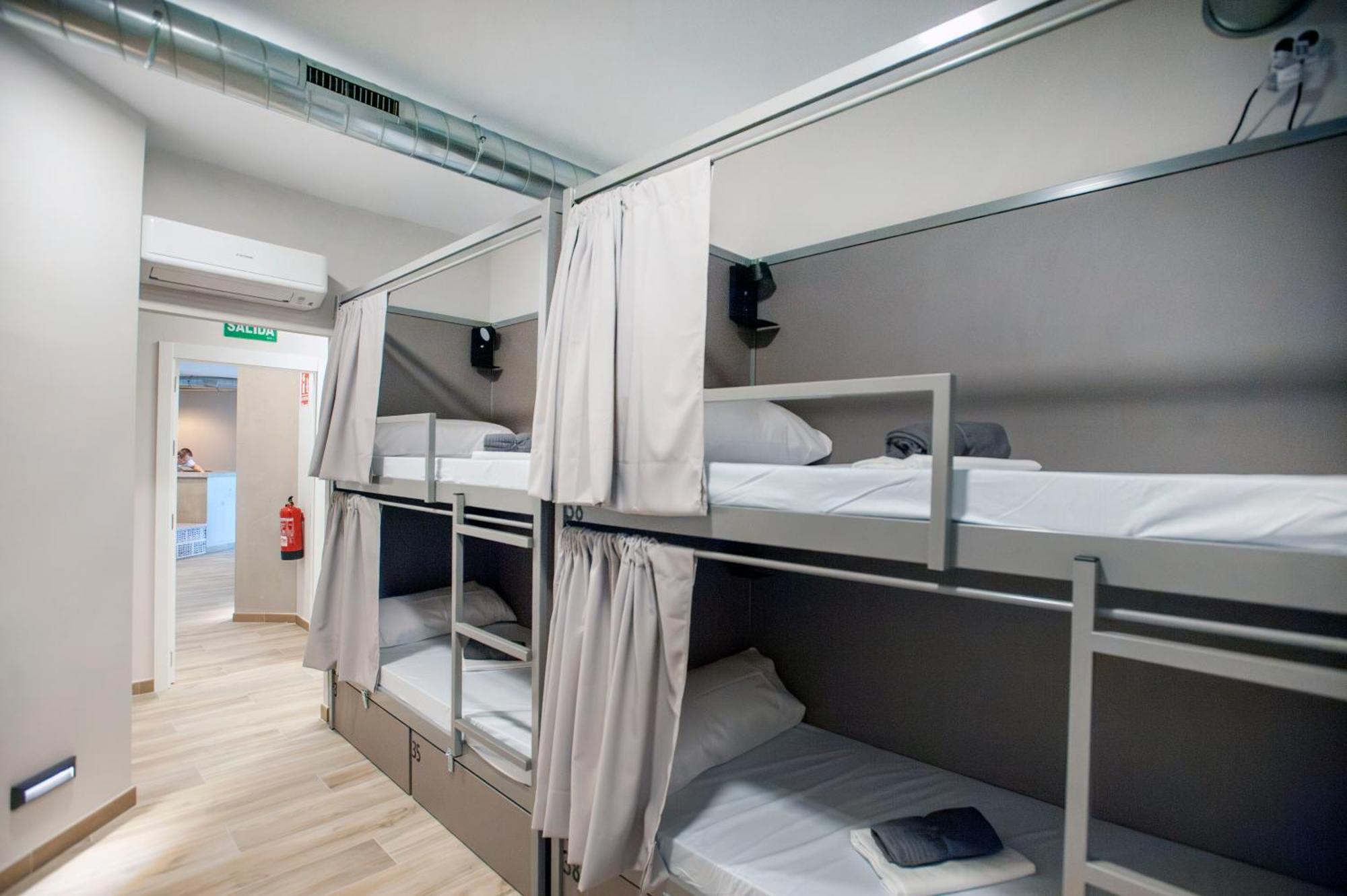 Hostel Dos Estaciones - Free Towels, Coffee & Tea, Remote Check-In Alicante Extérieur photo