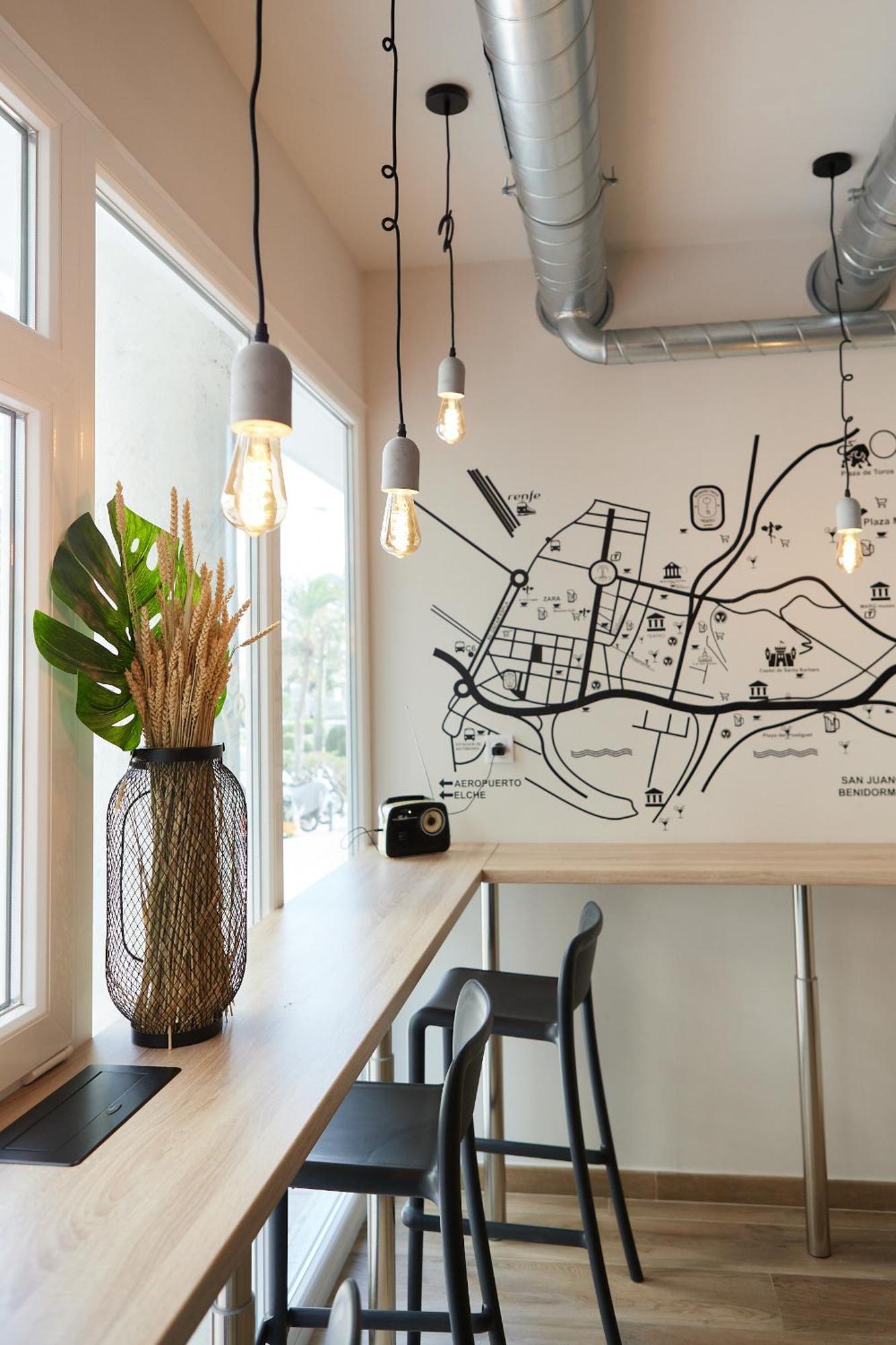 Hostel Dos Estaciones - Free Towels, Coffee & Tea, Remote Check-In Alicante Extérieur photo