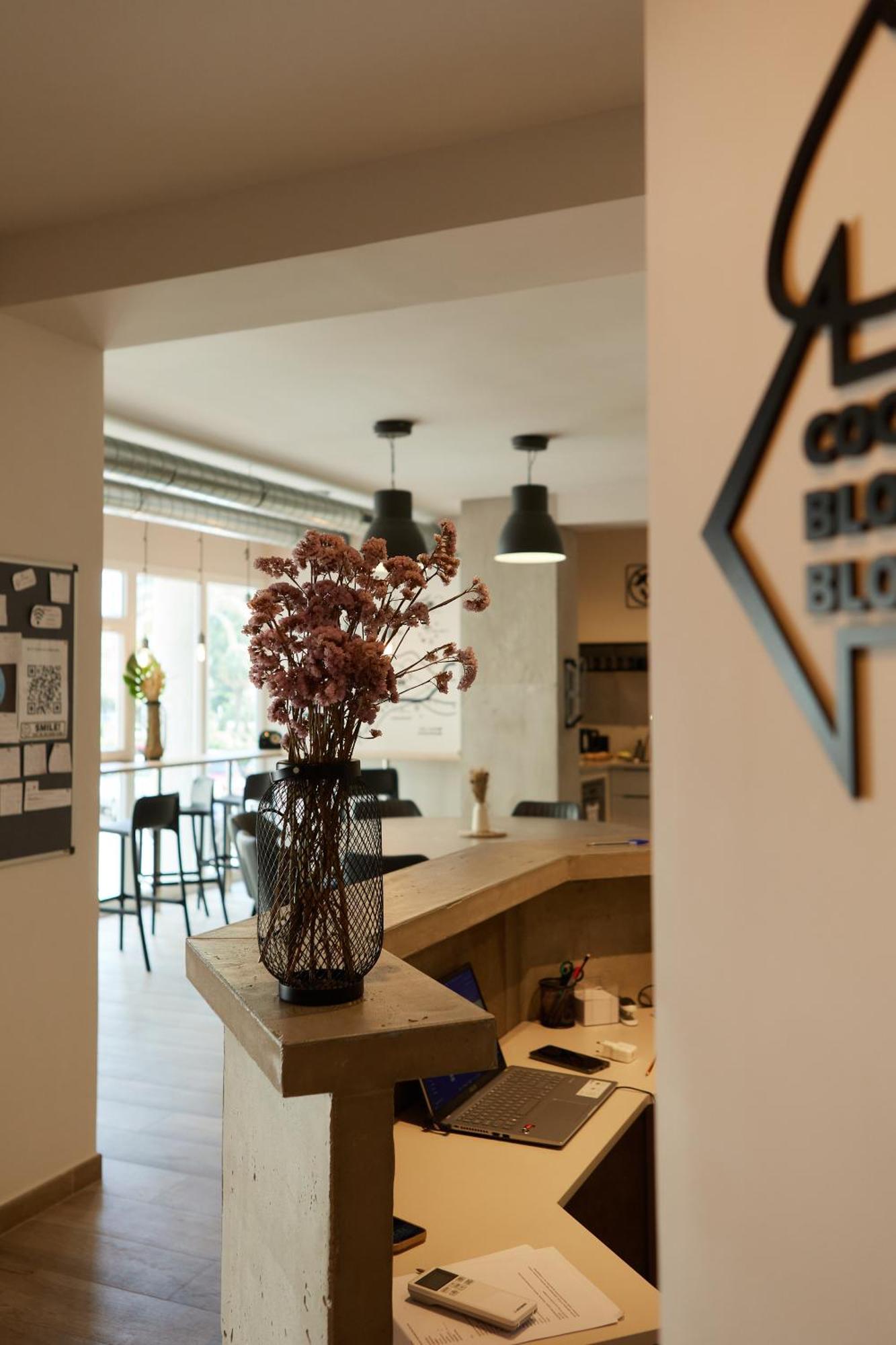 Hostel Dos Estaciones - Free Towels, Coffee & Tea, Remote Check-In Alicante Extérieur photo