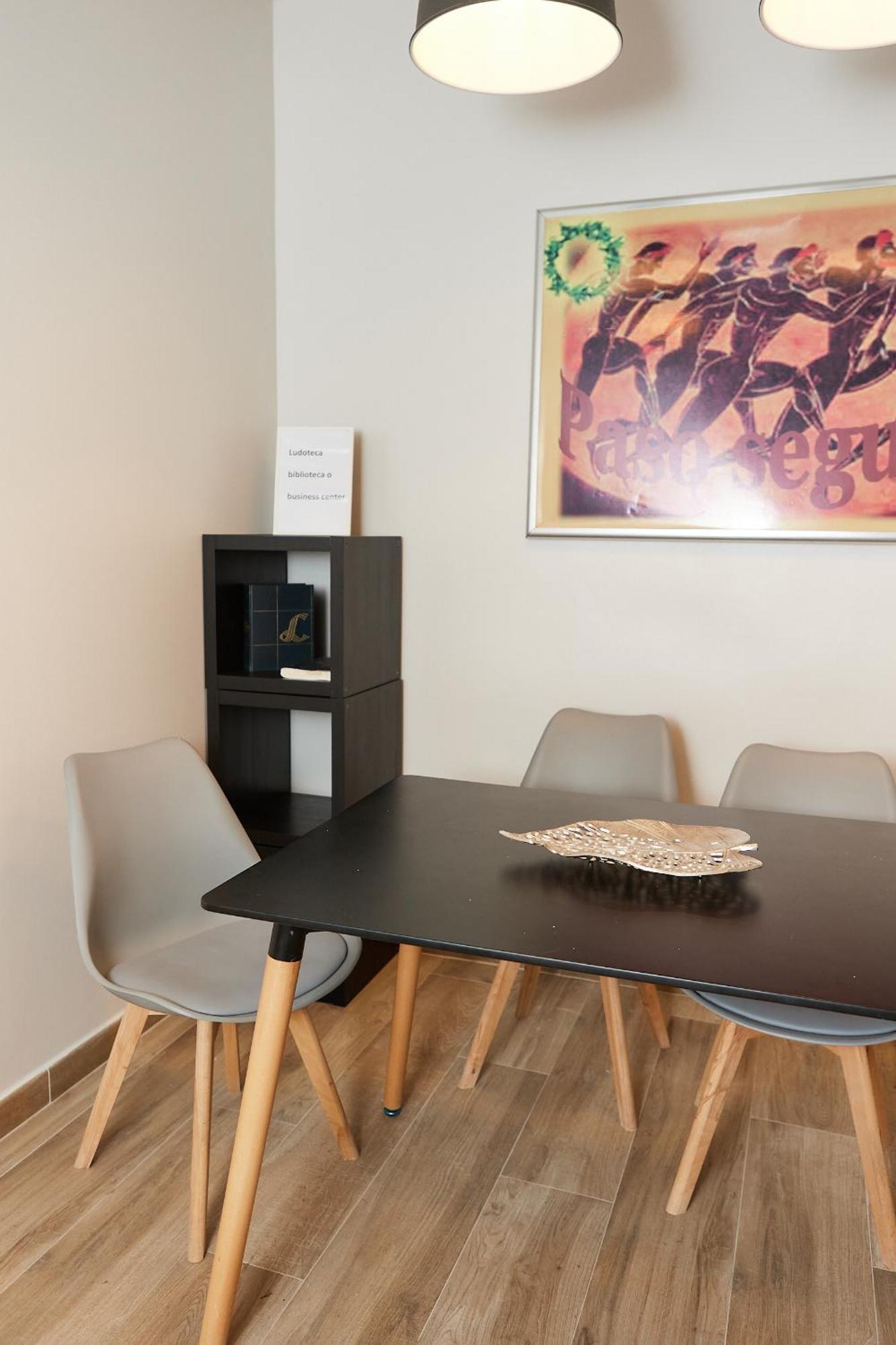 Hostel Dos Estaciones - Free Towels, Coffee & Tea, Remote Check-In Alicante Extérieur photo